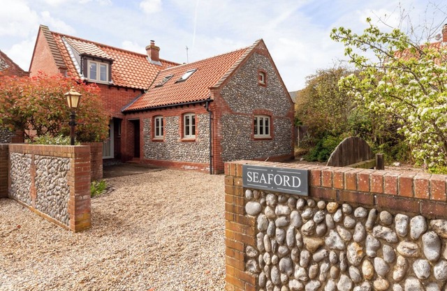Luxury 5 Star Holiday Cottage close to the beach