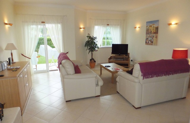 Luxury Apartment At Oasis Parque with WiFi