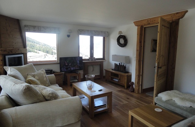 Luxury Apartment In Courchevel Moriond, 1650, Savoie France