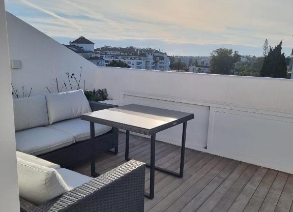 Luxury apartment in Puerto Banús