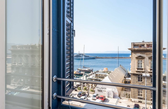 Luxury Apartment Karolina Riva