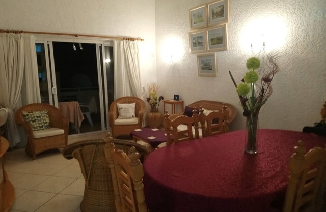 Luxury apartment near the sea in Flic en Flac, with 2 swimming pools and Wi-Fi