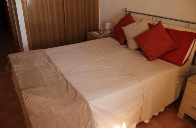 Luxury apartment, sleeps 4 - 2 bed/2 bath