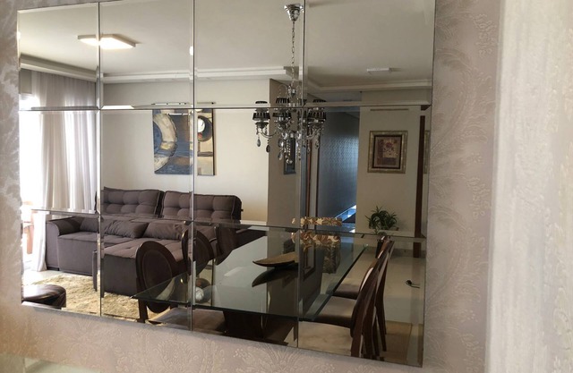 Luxury apartment tastefully furnished, 4 suites 4 parking spaces