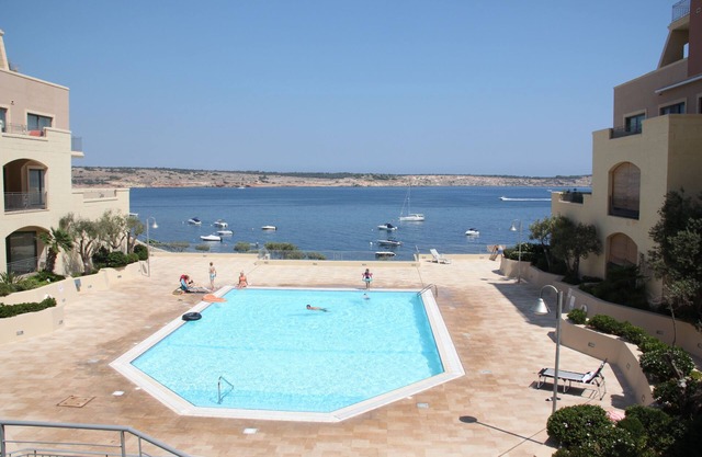 Luxury Apartment with Pool and Open Sea Views