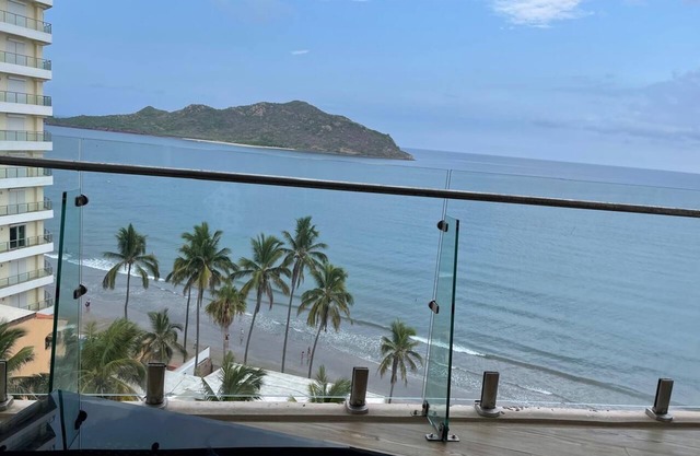 Luxury Apartment with ocean view -Golden Zone-.