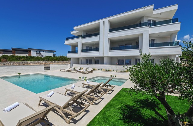 Luxury apartments for 16 with pool