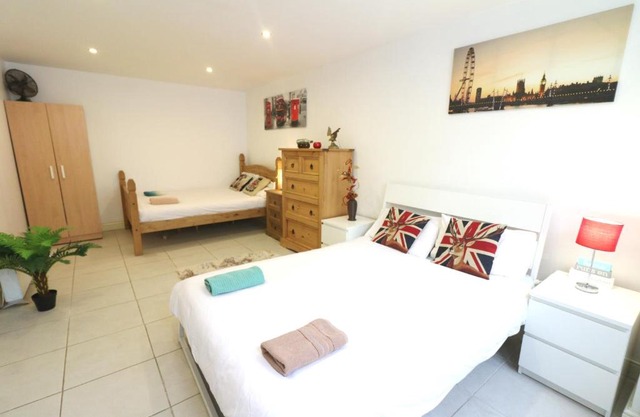 Luxury Apartments, Tower Bridge