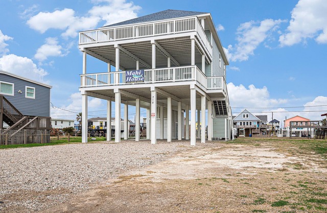 Luxury | Beachfront | Family Fun | Sleeps 22