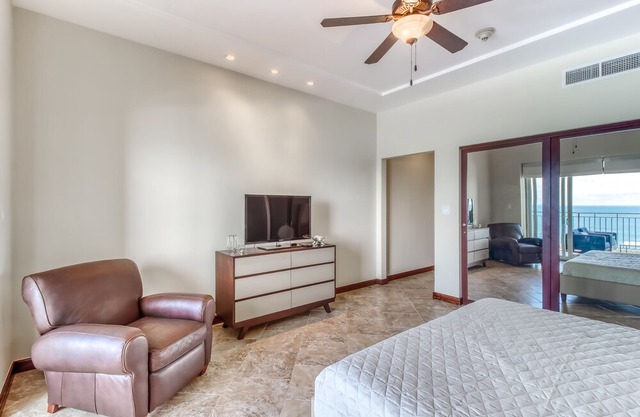Luxury beachfront condo w/stunning views. shared pool and access to the beach