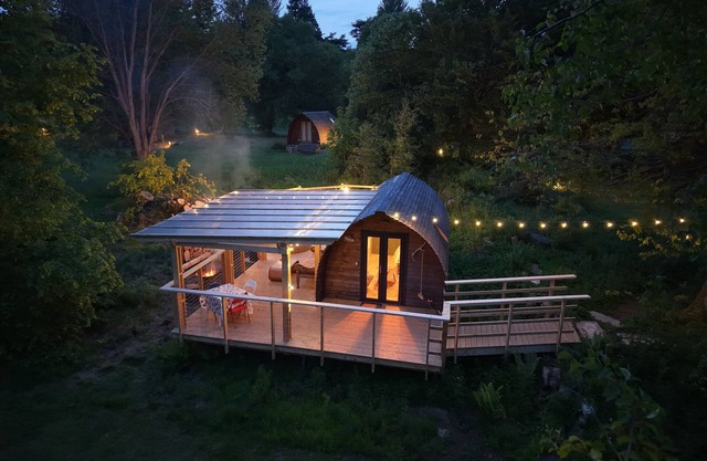 Luxury Cabin With Hot Tub & Pergola