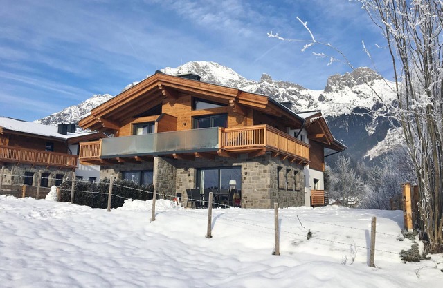 Luxury chalet with private sauna and views
