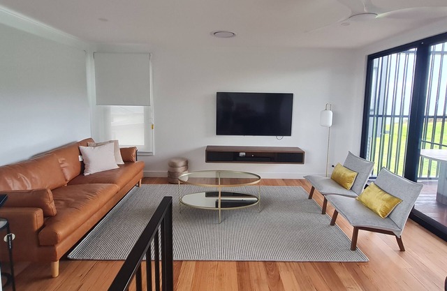 Luxury Coastal Headland Home, Complete Privacy - Uninterrupted Ocean Views!