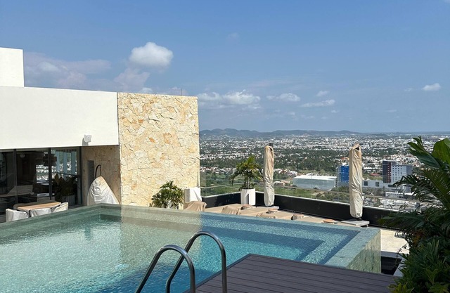 Luxury condo in Mazatlán with private beach