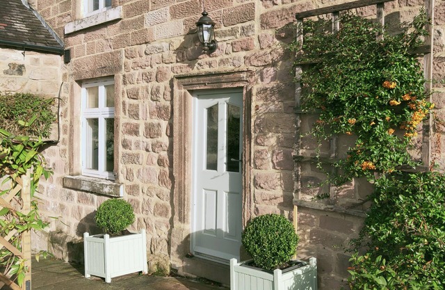 Luxury Cottage with spectacular rural views, private garden, sunroom and terrace