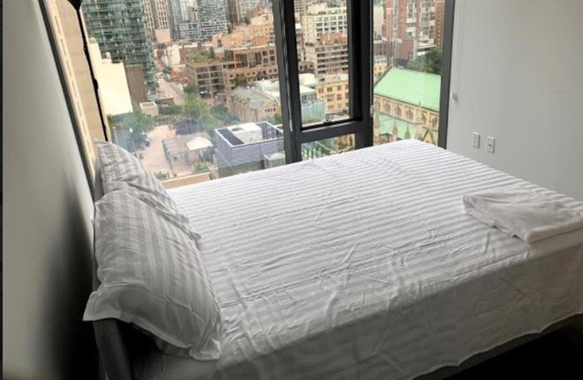Luxury Cozy Condo in Downtown Toronto King St.