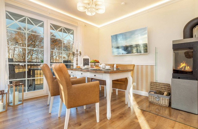 Luxury apartment, 1st row directly on the beach. Sea view, fireplace and sauna.