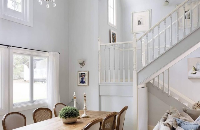Luxury Designer Country Cottage Escape