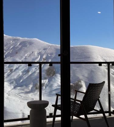 Luxury duplex with mountain views, new gudauri