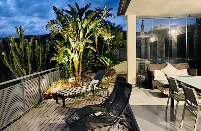 Luxury exclusive apartment/house with private garden and amazing views