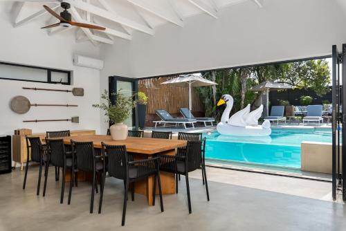 Luxury Family Villa with Pool, Gym & Bonfire Area