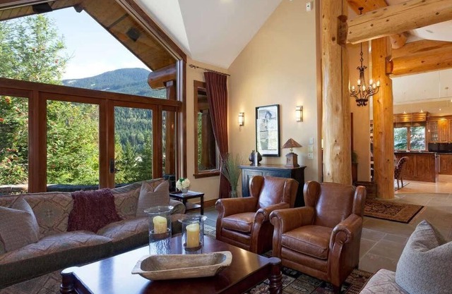 Luxury Five Bedroom Chalet with views of Blackcomb Mountain & Whistler