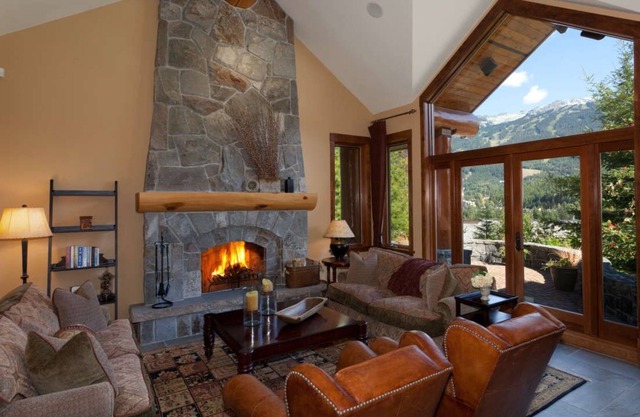 Luxury Five Bedroom Chalet with views of Blackcomb Mountain & Whistler