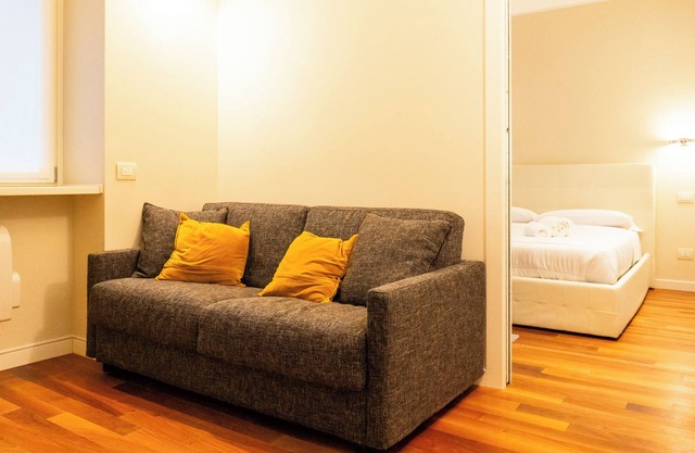 Luxury Flat – WiFi, AC, Walk to Brera & Duomo