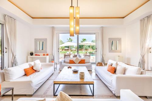 Luxury Getaway in Marrakech , Villa Zaria with Pool & Breakafst