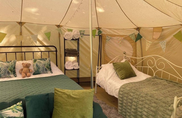 Luxury Glamping The Wye Valley for 2 to 4 Guests