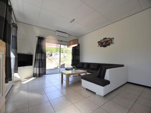 Luxury Home in Limburg with Bubble Bath, cleaning included