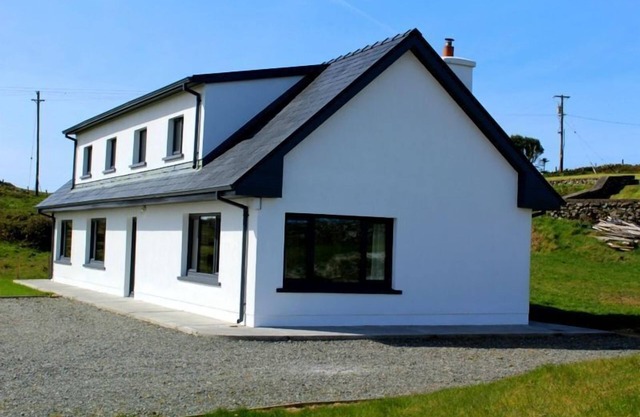Luxury house with stunning views of Mannin Bay