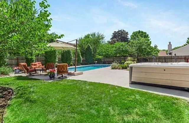 Luxury in Lenexa!