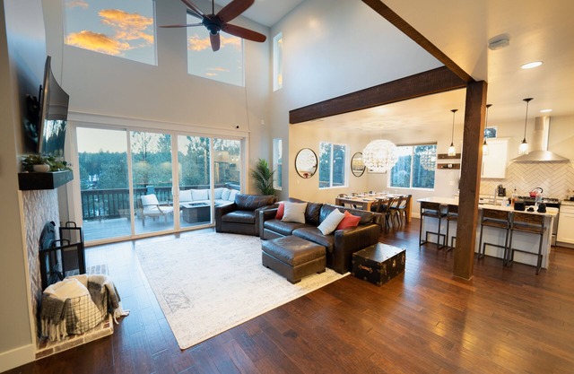 Luxury in the Pines - Star gaze by the fire + Overlook endless Ponderosa Pines