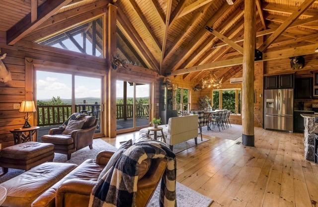 Luxury Lakeview Retreat | Hot Tub, Firepit & 3 Decks with Stunning Fall Views