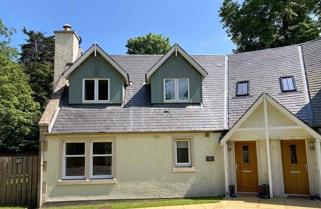 Luxury lodge, set in 40 acres of beautiful private gardens at Carberry Tower Estate.