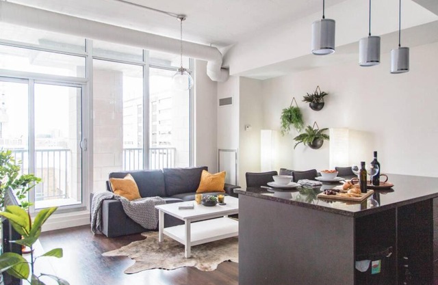 Luxury Loft in Uptown Waterloo
