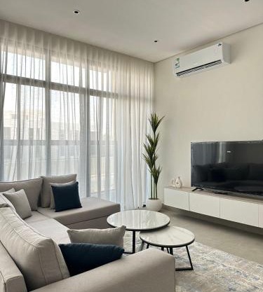 Luxury Modern Apartment with Gym and Lounge