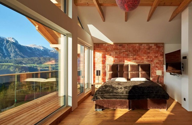 LUXURY MOUNTAIN CHALET FASTENBURG