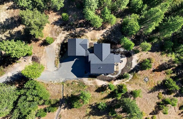 Luxury Mountain Home w/Hot Tub on 5 Acres!