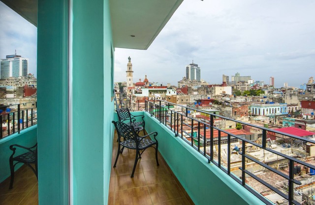 Luxury Neptuno Apartment