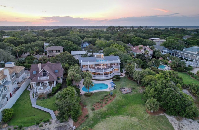 Luxury Oceanfront Home with Pool, Guest House, Tiki Bar and Direct Beach Access