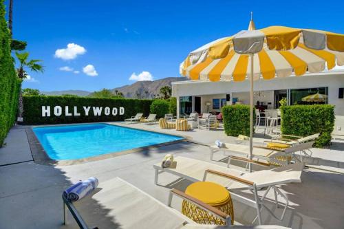 Luxury Palm Springs Home With Pool and Next to Downtown & Airport