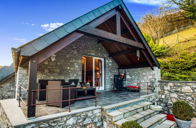 Luxury Pool Villa in Sosoye