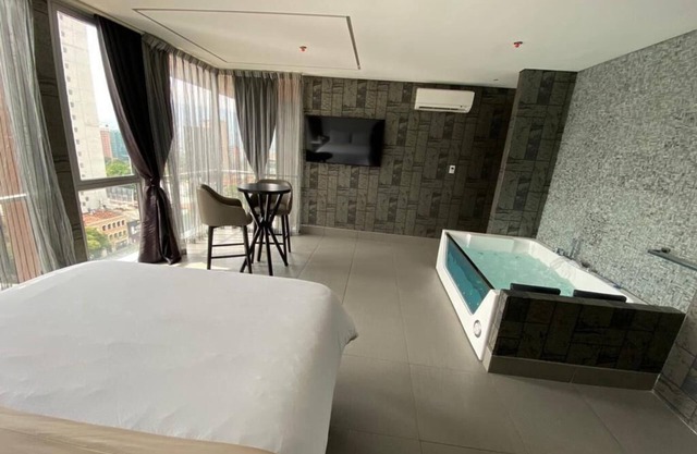 Luxury Room with Jacuzzi and Amazing View