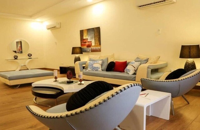 luxury&secure 2bedroom apartments 24/7 electricity