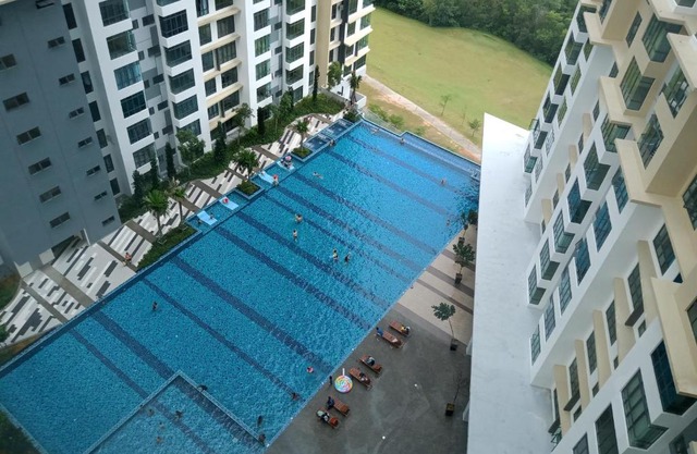 LUXURY STAY - 2 ROOMS with CONDO Facility - Mount Austin JB - SPECIAL OFFER