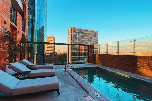 Luxury Studio in Zona 10 Guatemala with Pool