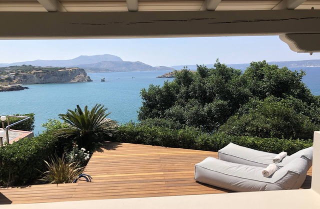 Luxury Studio With Amazing Sea View And Swimming Pool