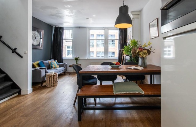 Luxury & Style In Center Jordaan